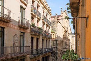 Piso en venta en El Raval en Barcelona