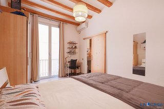 Piso en venta en El Raval en Barcelona