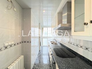 Piso en venta en Artigas - Llefià en Badalona