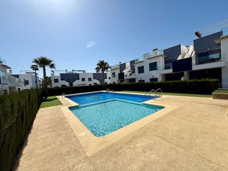 Piso en venta en Zona Pueblo en Pilar de la Horadada