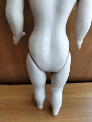 Bambola porcellana bisquit da vestire
