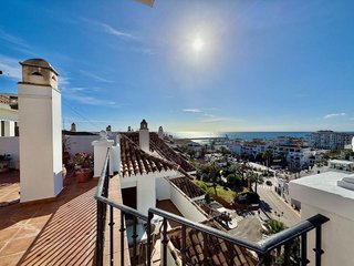 Ático en venta en Puerto de la Duquesa en Manilva