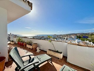 Ático en venta en Puerto de la Duquesa en Manilva