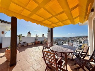 Ático en venta en Puerto de la Duquesa en Manilva