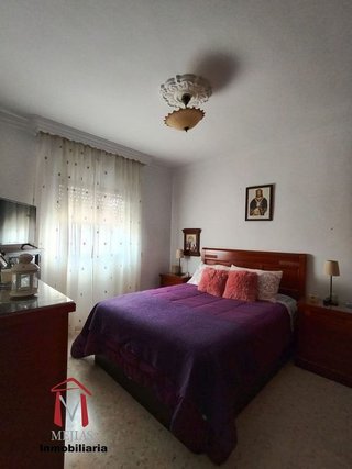 Piso en venta en Zona de Cueva de Menga en Antequera