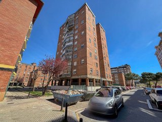Piso en venta en Huerta del Rey en Valladolid