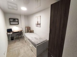Piso en venta en Carolinas Bajas en Alicante