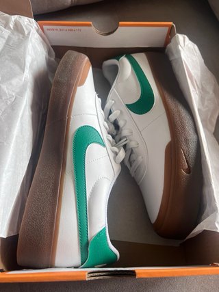 Zapatillas Nike Blancas y Verdes Talla 43 nuevas