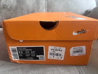 Zapatillas Nike Blancas y Verdes Talla 43 nuevas