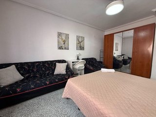 Piso en venta en Avda. de Abril. - 9 de octubre en Sagunto