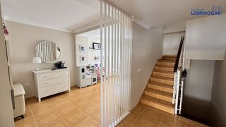 Casa adosada en venta en Lebrija
