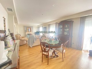 Casa pareada en venta en Ubrique