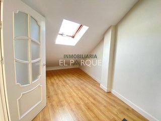 Casa pareada en venta en Ubrique