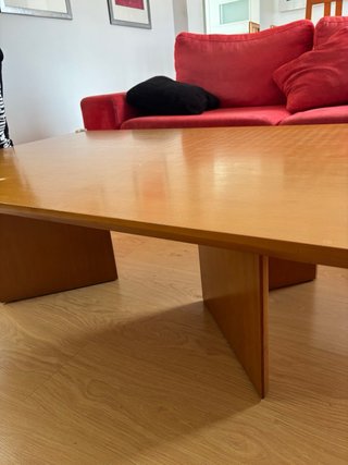 Mesa baja de madera