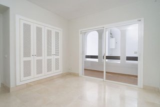 Piso en venta en Los Naranjos - Las Brisas en Marbella