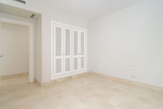 Piso en venta en Los Naranjos - Las Brisas en Marbella
