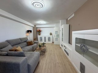 Piso en venta en La Carihuela en Torremolinos