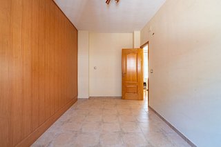 Casa adosada en venta en Iznalloz