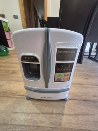 Cocina infantil Ikea,regalo frigorifico y batidora