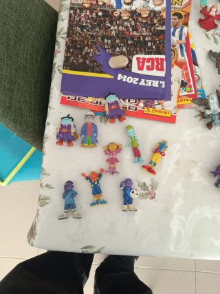 165 muñecos PVC