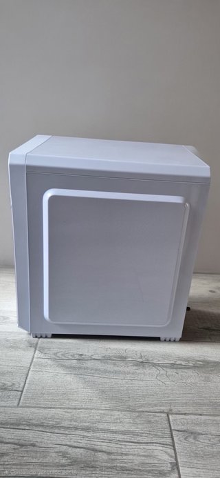 Caja PC Blanca