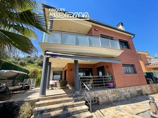 Chalet en venta en Masquefa