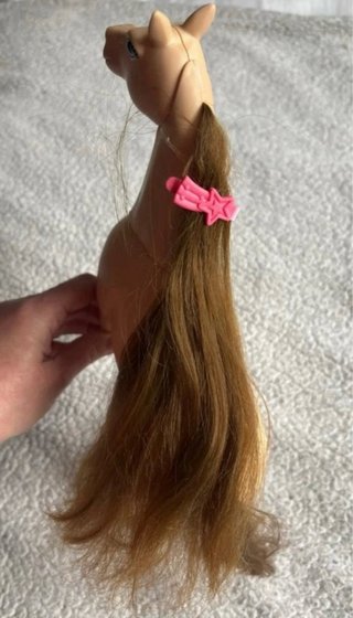 Lote muñecos y caballos con ropa