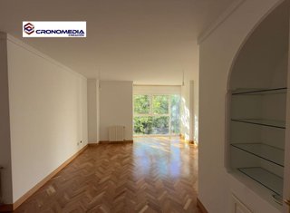 Piso en alquiler en Adelfas en Madrid