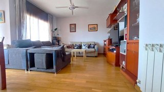 Piso en venta en Les Arenes - La Grípia  Can Montllor en Terrassa