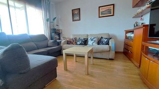 Piso en venta en Les Arenes - La Grípia  Can Montllor en Terrassa