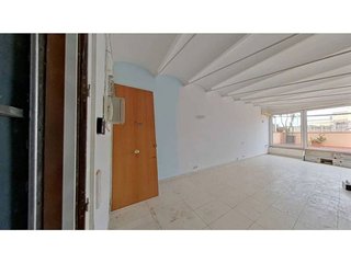 Piso en venta en El Raval en Barcelona