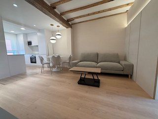 Piso en venta en Plaza España - Villa Pilar - Reyes Católicos - Vadillos en Burgos