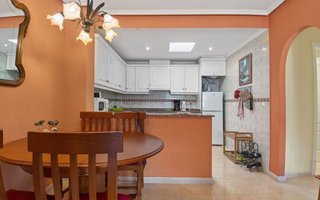 Casa adosada en venta en La Siesta - El Salado - Torreta en Torrevieja