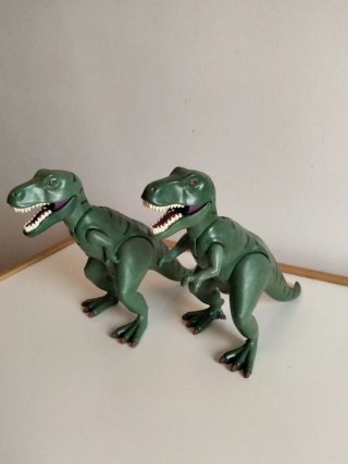 2 Playmobil Tiranosaurio Rex Verdes
