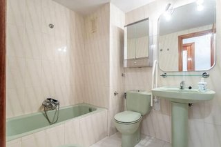 Piso en venta en La Maternitat i Sant Ramon en Barcelona
