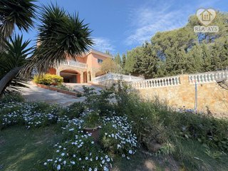 Chalet en venta en Vallirana