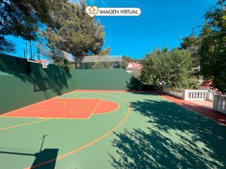 Chalet en venta en Vallirana
