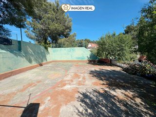 Chalet en venta en Vallirana