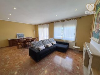 Chalet en venta en Vallirana