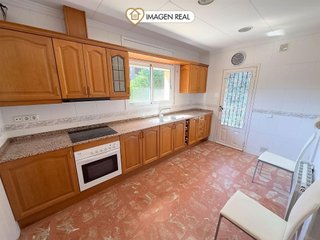 Chalet en venta en Vallirana