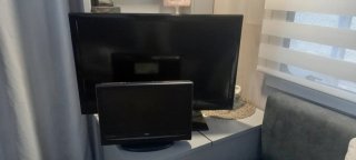 Televisor LG 32 pulgadas más TV OKI 14 pulgadas