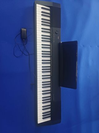 Teclado electrónico con soporte