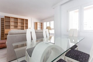 Piso en venta en Nueva Andalucía centro en Marbella