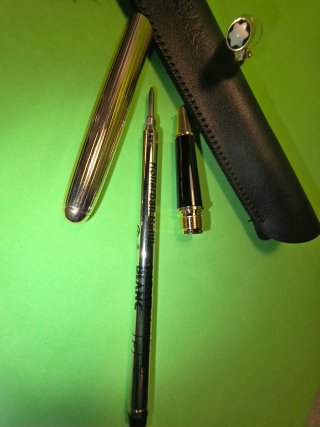 Bolígrafo MB Dorado metalico y modelo Ag 92'5