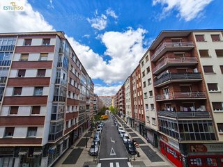Piso en venta en Coronación en Vitoria-Gasteiz