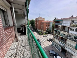 Piso en venta en Lucero en Madrid