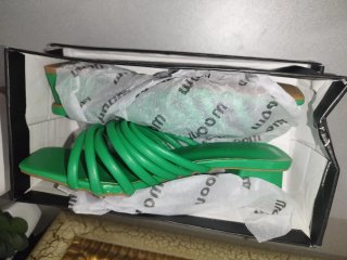 Sandalias verdes de tiras