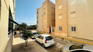 Piso en venta en La Siesta - El Salado - Torreta en Torrevieja