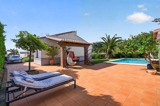 Chalet en venta en Manantiales - Lagar - Cortijo en Alhaurín de la Torre