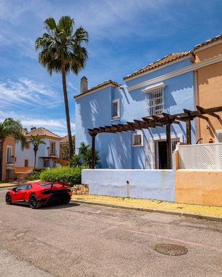 Casa pareada en venta en Los Naranjos - Las Brisas en Marbella